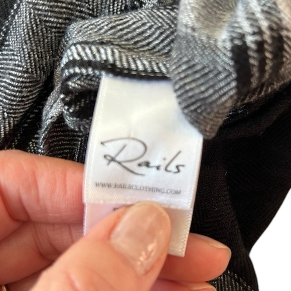 Rails black and white plaid long sleeve collared button-down soft shirt size XS - Picture 6 of 8